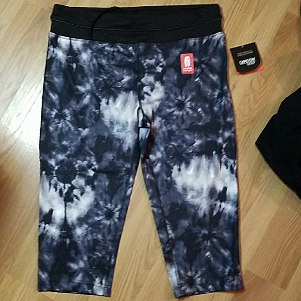 Fitted workout leggings, NWT